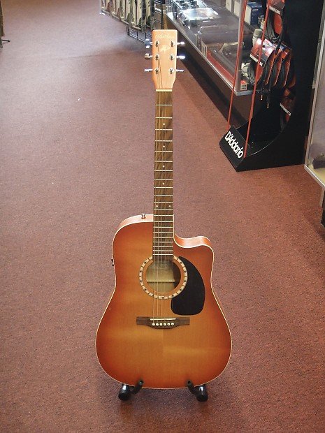 Art & Lutherie CW Cedar Sunrise QI