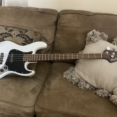 Fender Japan JB-STD Vintage White バター Fender Made in Japan Junior Collection Jazz Bass Satin