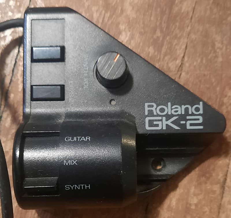 Roland GK2 Divided Synth/Guitar Pickup w/ 11 PIn Cord | Reverb