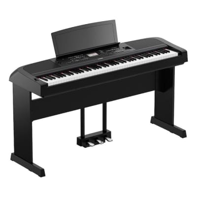 Yamaha DGX670B 88 Key Digital Portable Grand Piano w/L300B Stand