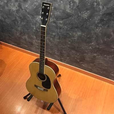 Suzuki SFG-25 Folk Size Natural Finish Acoustic Guitar image 2