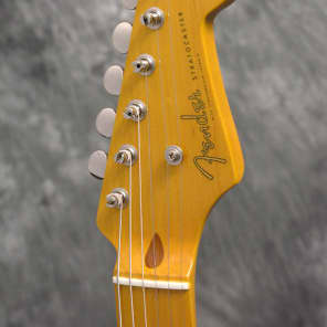 Fender Japan ST54-VSP 2 Tone Sunburst image 4