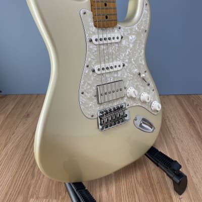 Fender 60th Anniversary Player Stratocaster Blizzard Pearl image 1