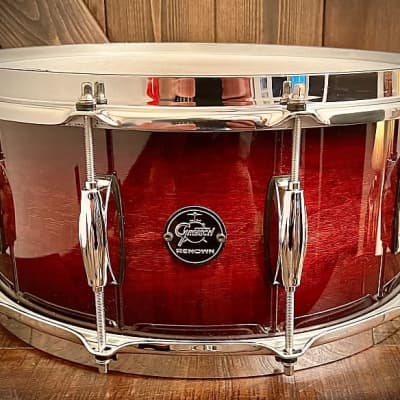 Gretsch Renown Birch Snare 14x6.5 Satin Tobacco Burst