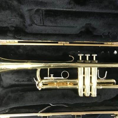Bach TR300 Student Trumpet image 3