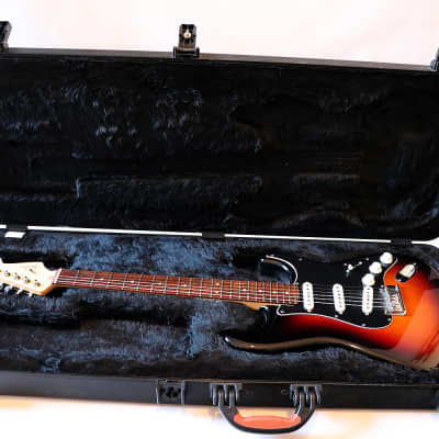 Fender American Deluxe Stratocaster 2011 image 3