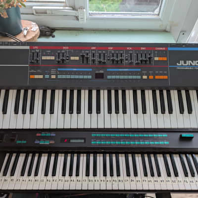 1985 Roland Juno-106 Excellent Condition (serviced and calibrated in 2023)