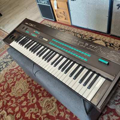 Yamaha DX7 Digital FM Synthesizer | Reverb