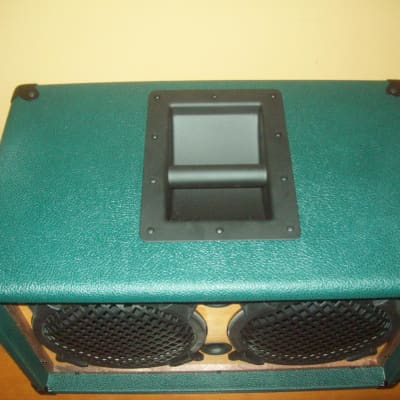 EarCandy Bailey 2x8 guitar amp speaker cab Forest Green W/ Trans Cherry Front & Back 50 watts 8 Ohm imagen 4