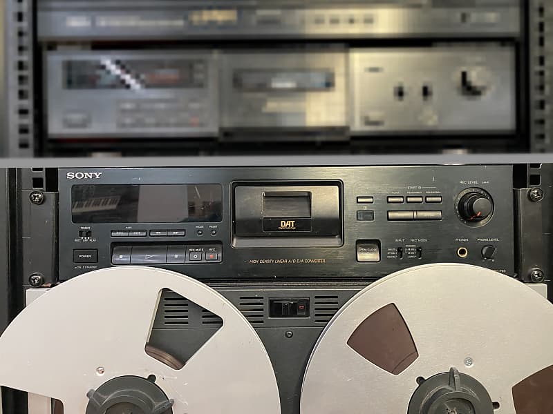 Sony DTC-790 DAT Player  			
