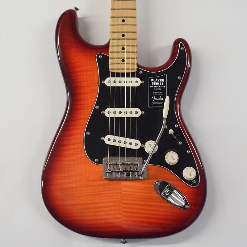 Fender Player Stratocaster Plus Top - Aged Cherry with Maple