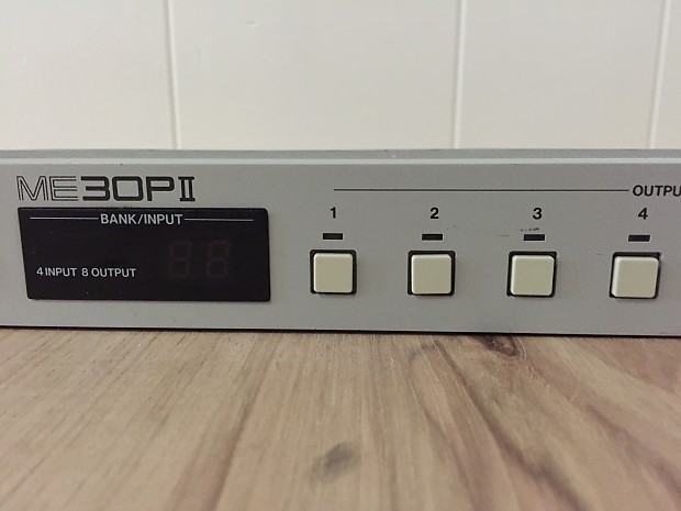 Akai ME30PII Programmable Rack Mount Midi Patch Bay *Works