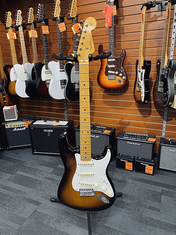 ギター FENDER American Vintage 57 stratocaster Fender American Vintage II 1957 Stratocaster, Maple Fingerboard