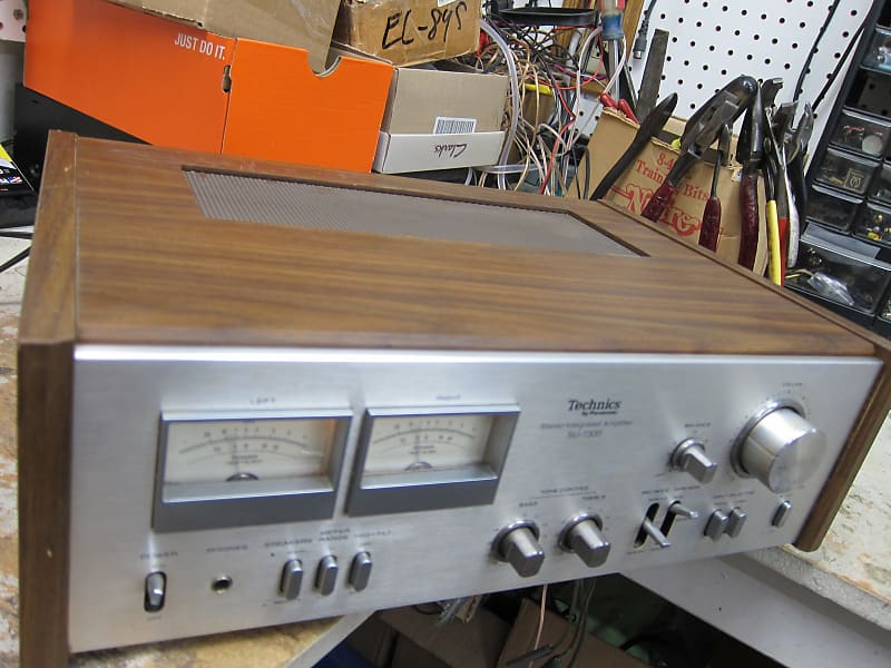 Technics SU-7300 Stereo Amp VU Back Lit VU Meters, Phono, Ex Sound, Japan  1970s