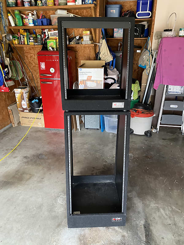 Odyssey Pro Studio Rack 2020’s - Black carpet  			