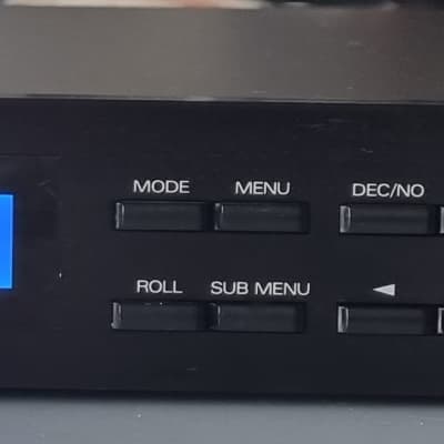 Roland S-330 Sampler, LED-Display, USB Floppy Emulator