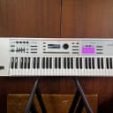 Roland JUNO-DS 61 61-key Synthesizer Special Edition White w/ gig bag juno-ds61w