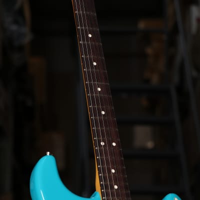 Fender American Professional II Stratocaster, Rosewood Fingerboard, Miami Blue image 9