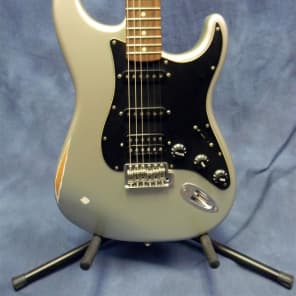 Fender Stratocaster 2012 sil image 1