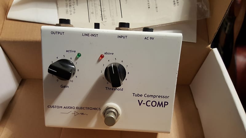 CAE | Custom Audio Engineering Japan V-Comp Tube Compressor White