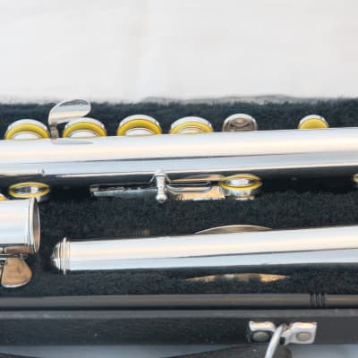 Yamaha YFL-385H Intermediate Flute *Silver Headjoint *Made in Japan *B-foot *Cleaned & Serviced image 7