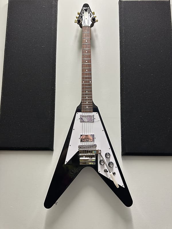 Gibson Flying V Original Collection w/ case image 1