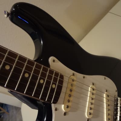 FENDER Stratocaster Left Handed Made In Japan 1984 - 1987 Black image 18