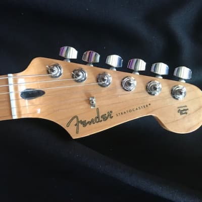 Fender Stratocaster 2022 - Sonic blue image 4