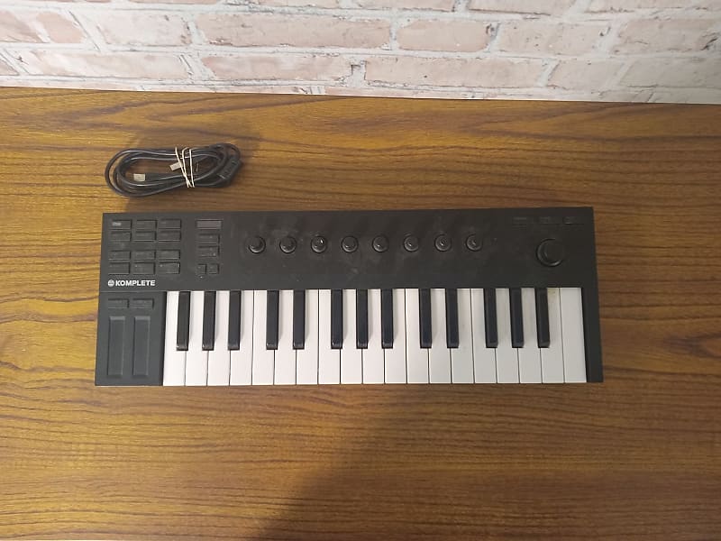 Komplete Kontrol M32 Controller-keyboard Native instruments