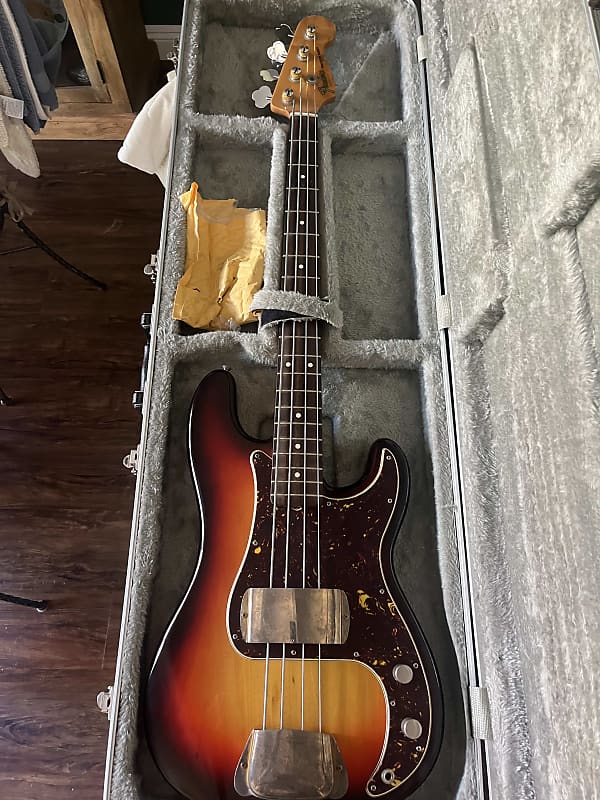 Fender Precision Bass | Reverb