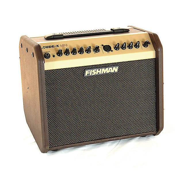 P: BE-17 Combo Amp