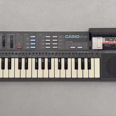 Casio PT-87 32-Key Mini Synthesizer 1980s - Black