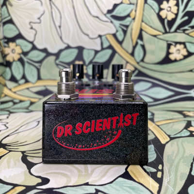 Dr. Scientist Dusk image 2