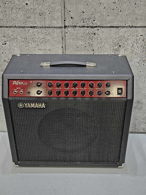 流行販売YAMAHA DG60-112 ヤマハ ギターアンプ コンボ