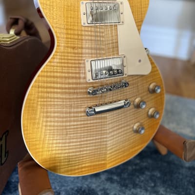 Gibson Standard Les Paul 2021 Lemon Burst image 2
