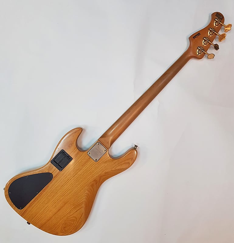 Bacchus Bass handmade by Headway Guitars 2002