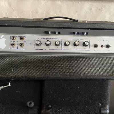 ベース Ampeg B-1R MADE IN USA 150W ベース Ampeg B-1R MADE IN USA 150W Ampeg B-1 150 Watt Bass Combo USA