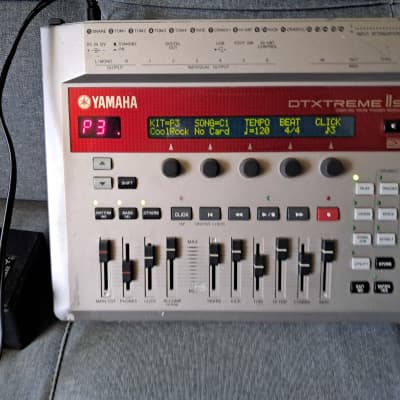 Yamaha dtxtreme IIs electronic drum sound module