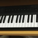 Native Instruments Komplete Kontrol A61 2018 - Present - Black