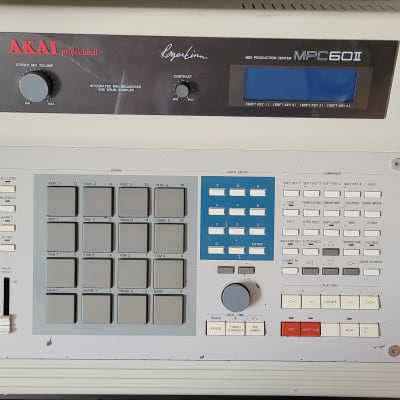 Akai MPC60 II / MK2 - Vintage Sampler - MIDI Sequencer - Drum Machine image 4