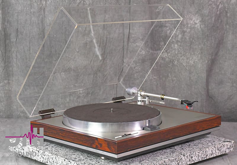 LUXMAN PD121A Turntable Record Player Direct Drive in Very Good Condition