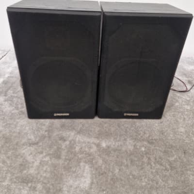 Technics SB-S25 Two way compact Bookshelf/Surround speakers