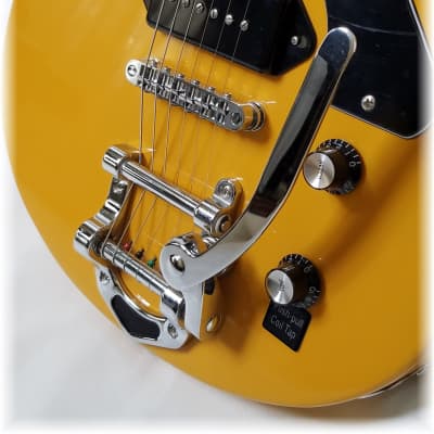 LP junior + vintage vibrato in TV Yellow. Last one. By Dillion image 3