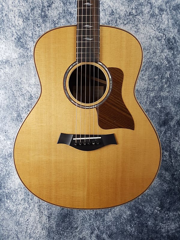 Taylor 811E GT Grand Theater Electro-Acoustic Guitar - Pre-Loved (Great Condition) image 1