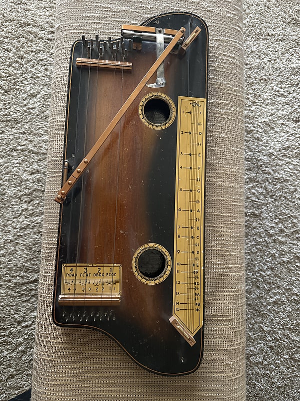 Tremoloa Hawaiian Tremoloa 1920’s-1950’s - sunburst | Reverb