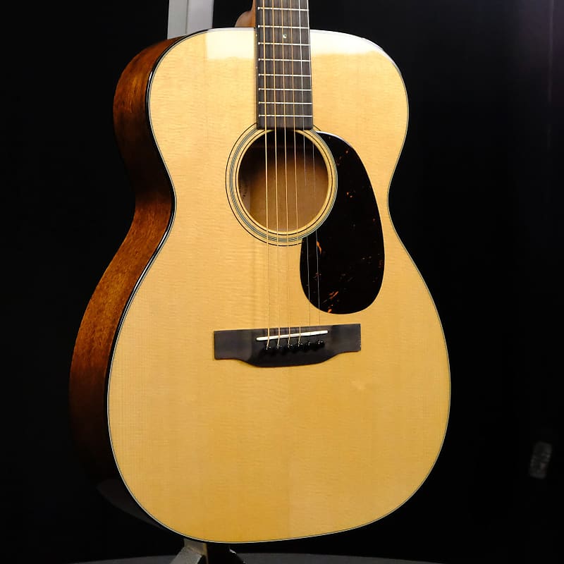 Martin Standard Series 00-18 | Reverb