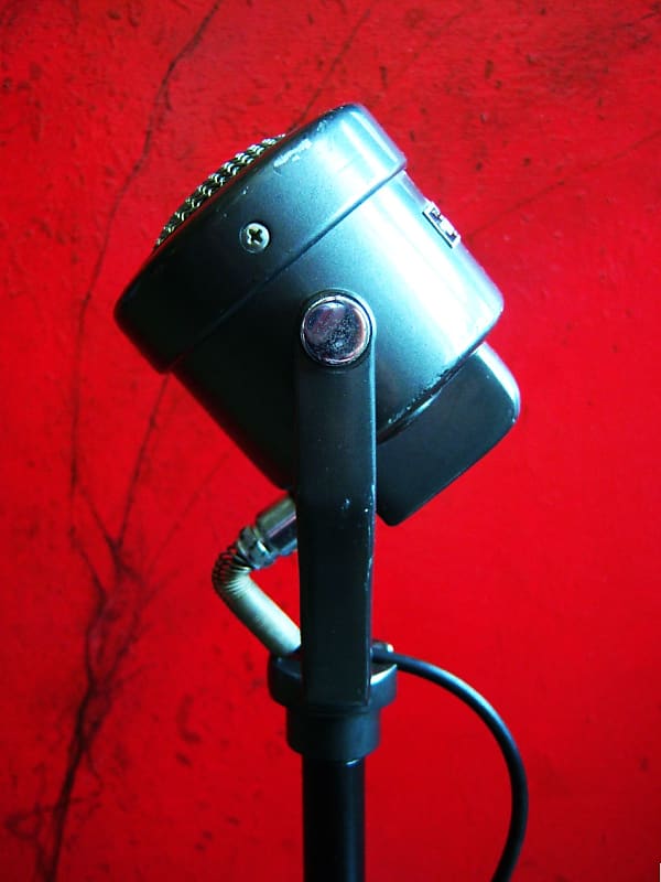 Vintage 1950's Turner 99 model dynamic microphone Hi Z w