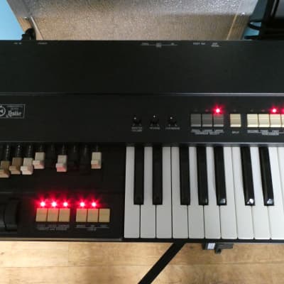 Hammond XB1 Drawbar keyboard  and flight case  2003 image 3