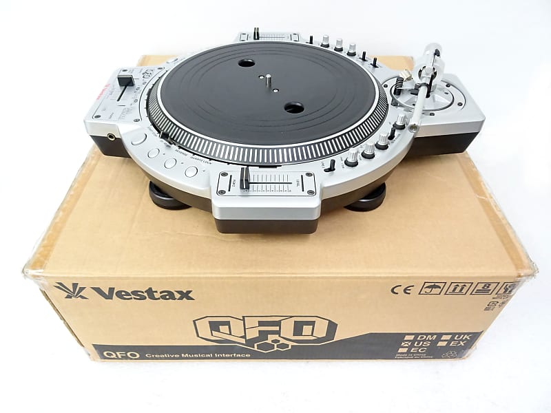 DJ機材 Vestax QFO Vestax QFO LE Turntable Mixer DJ Qbert Edition - Very Rare