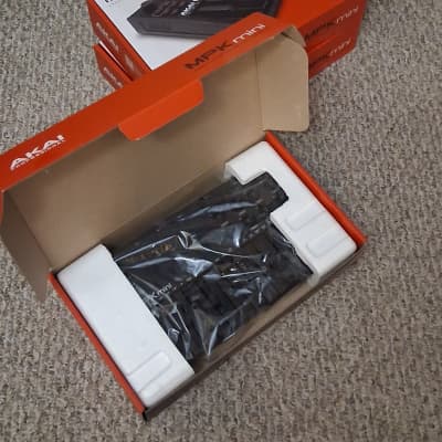 Akai MPK Mini MKII 25-Key MIDI Controller 2014 - Present - Black with Black Keys